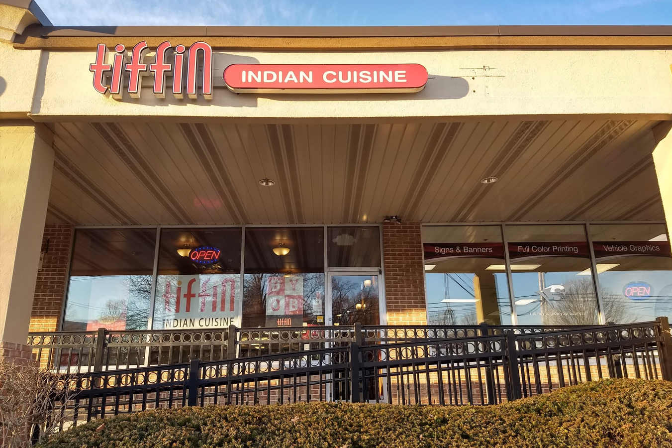 Indian Food 19406 Montgomery County King of Prussia Broomall Bridgeport Tiffin Restaurant Munish Narula’s own Recipe  Dhaba Chicken Make Indian at home